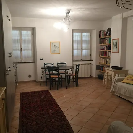 Gioiello In Centro Storico Di *